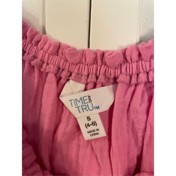 Time and Tru pink smocked neck flutter sleeve top small - Picture 3 of 7